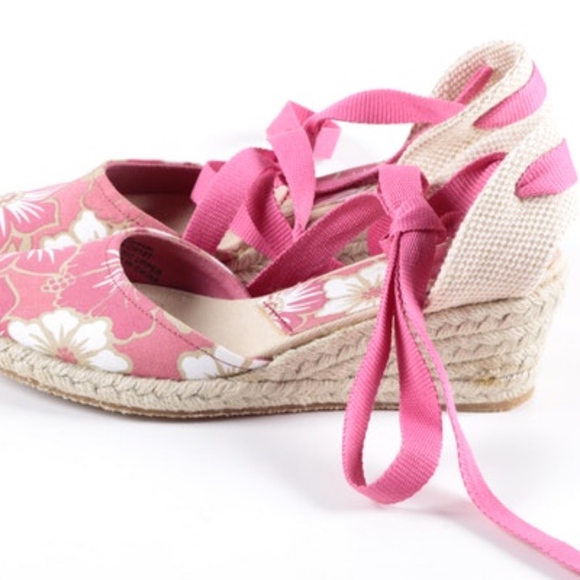 Tommy Hilfiger Women's Pink Tropical Style Wedges - Picture 6 of 8